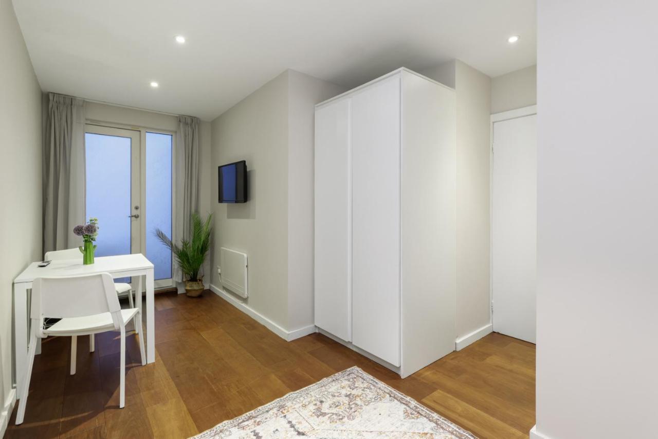 Spacious 1 Bedroom Flat Лондон Екстер'єр фото