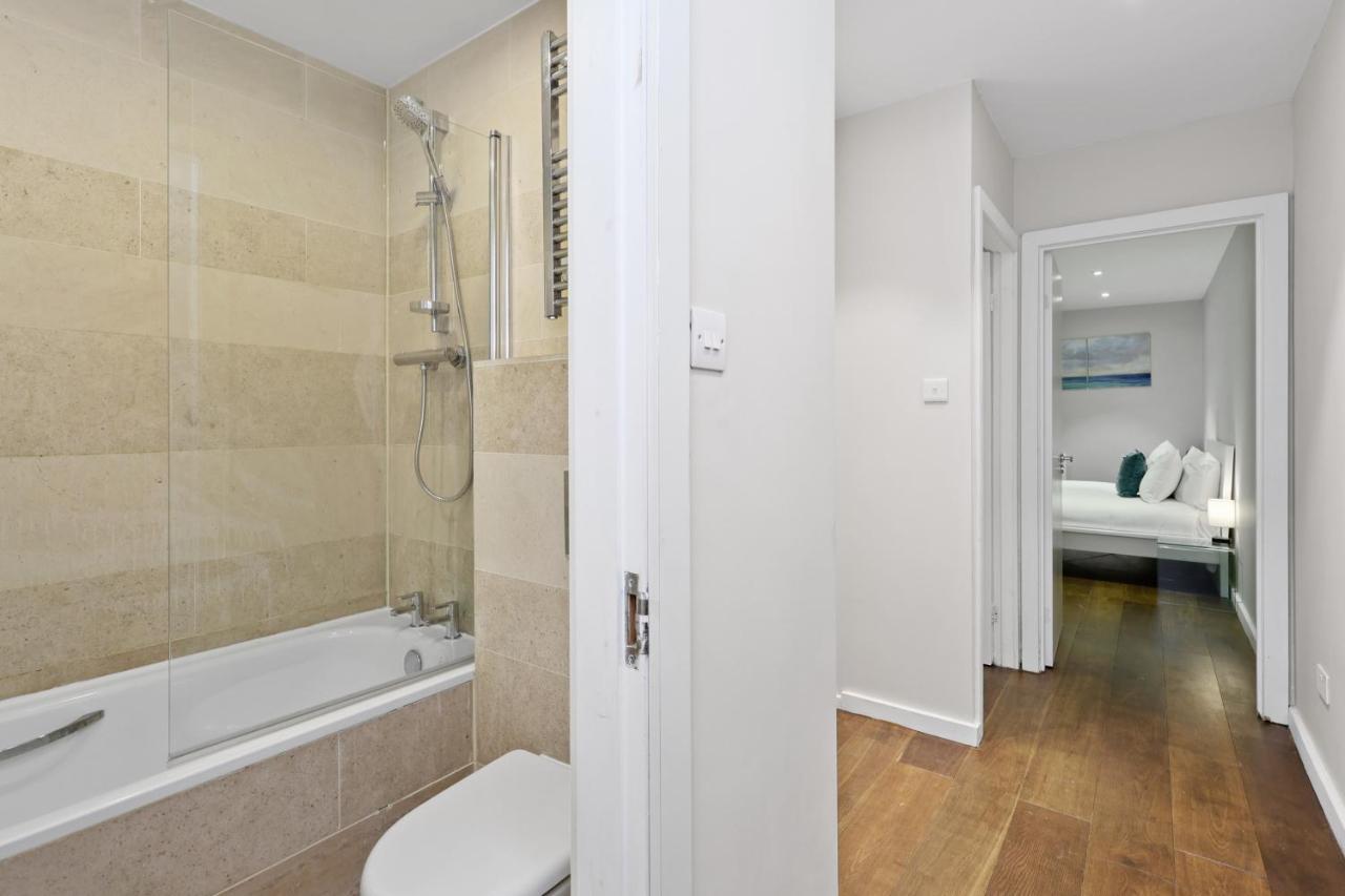 Spacious 1 Bedroom Flat Лондон Екстер'єр фото